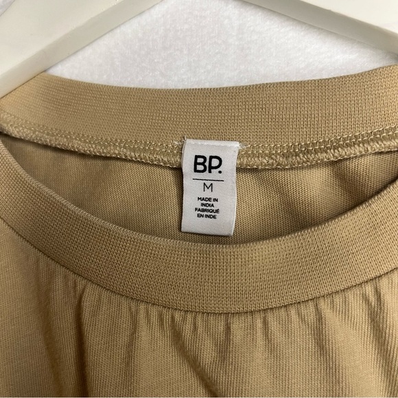 BP. Women's Classic Casual Tan Crew Neck Short Sleeve Crop Tee Top Size Medium - Picture 5 of 8
